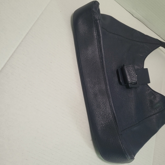 Talbots Buckle-Tab Hobo Bag Elegant pebbled Leather Shoulder Bag - Picture 4 of 10